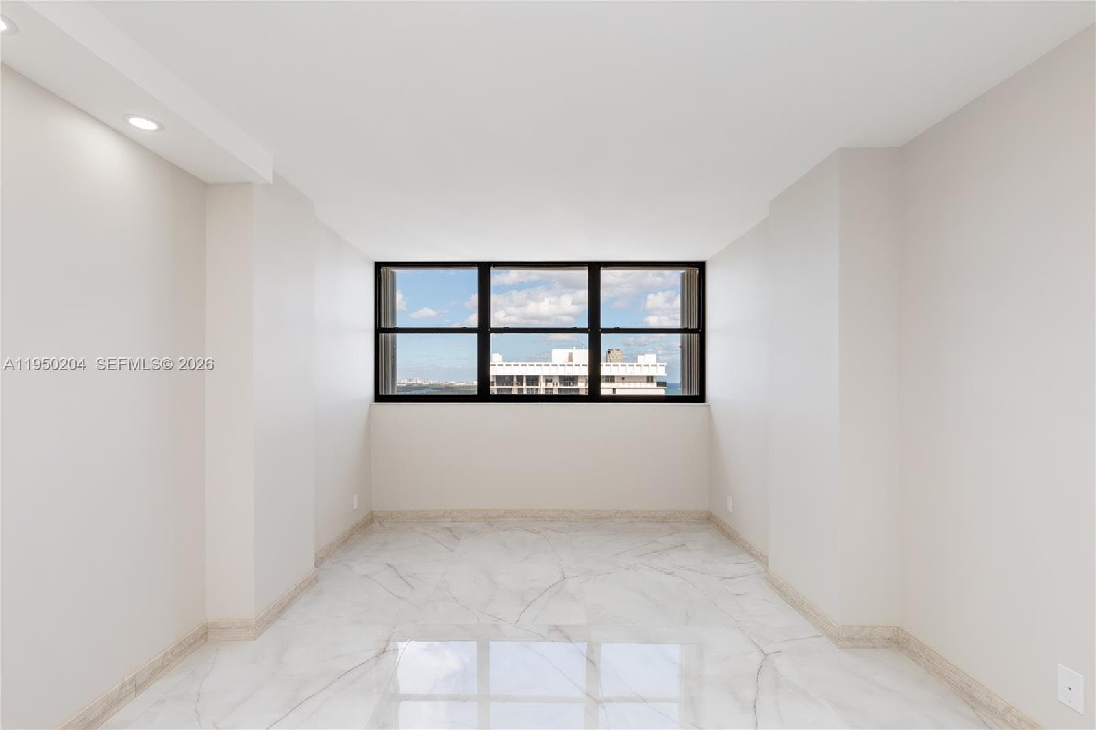 2401 Ocean Dr PH-A4 photo 20