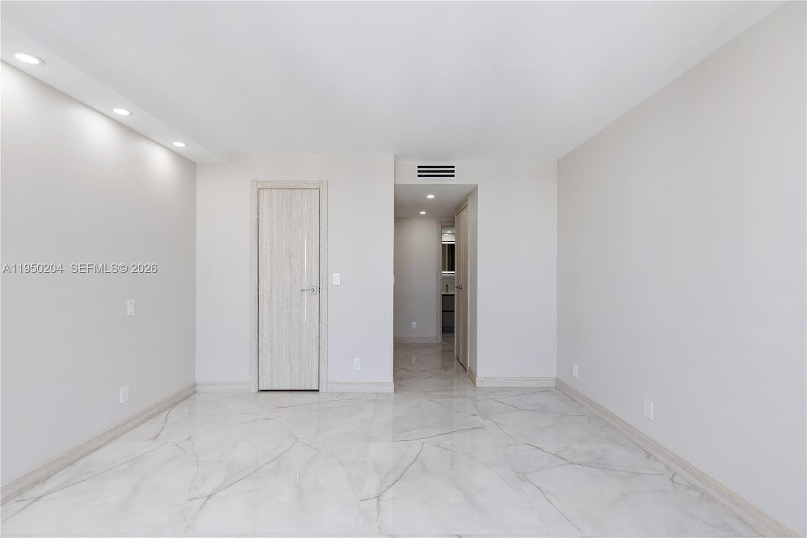 2401 Ocean Dr PH-A4 photo 15