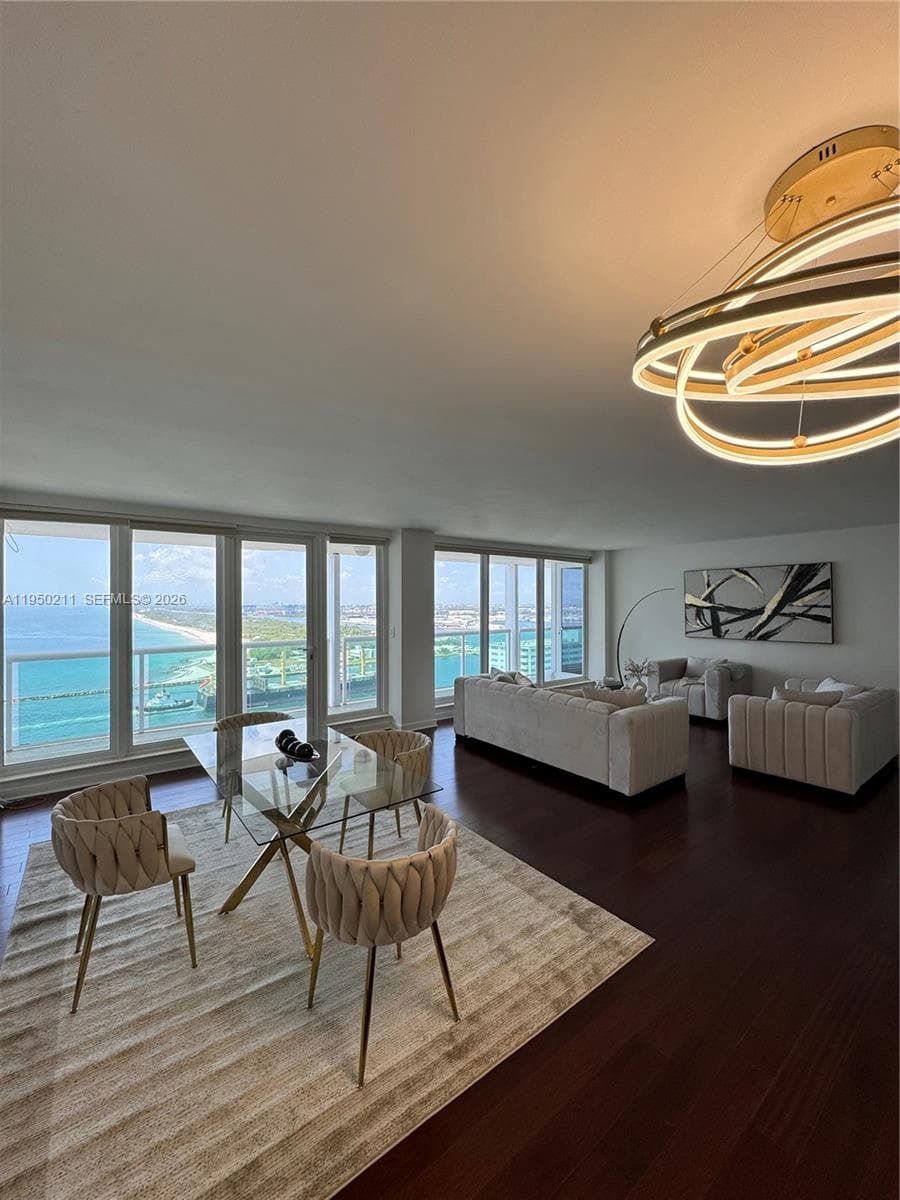 2100 Ocean Ln 3