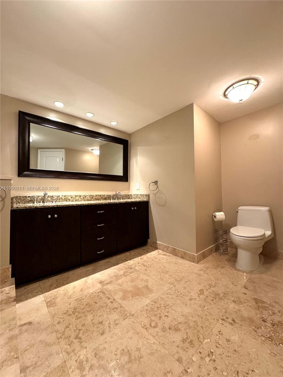 2100 Ocean Ln 2308 photo 9