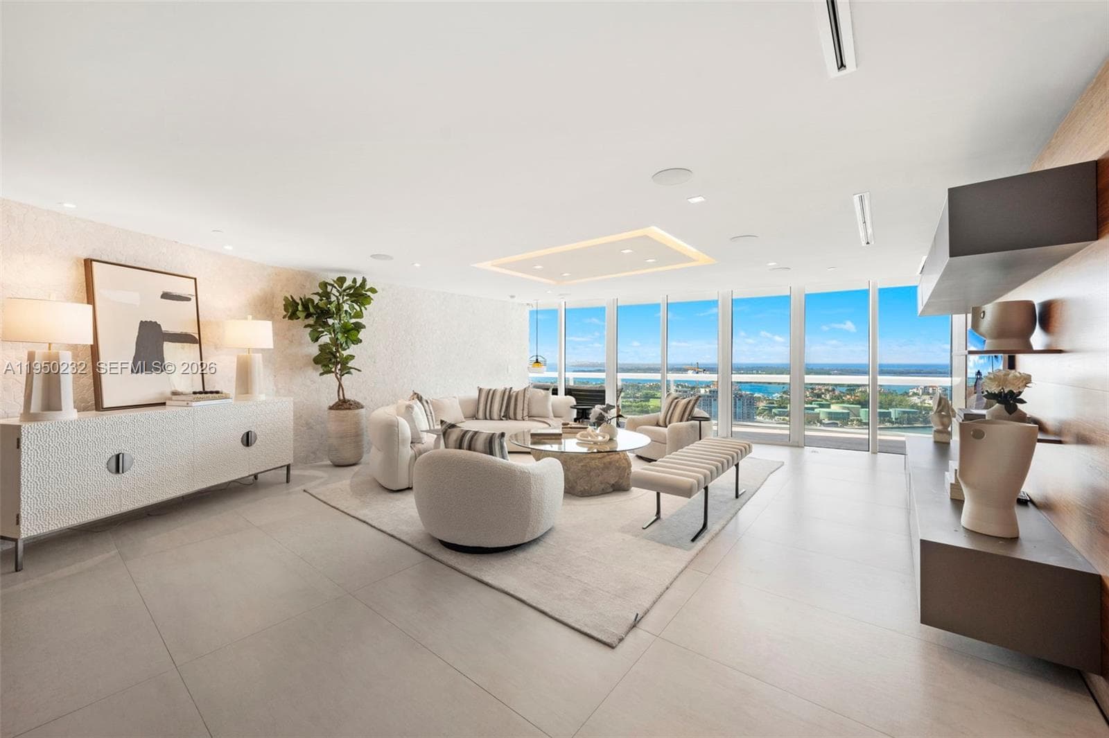 1000 Pointe Dr 5