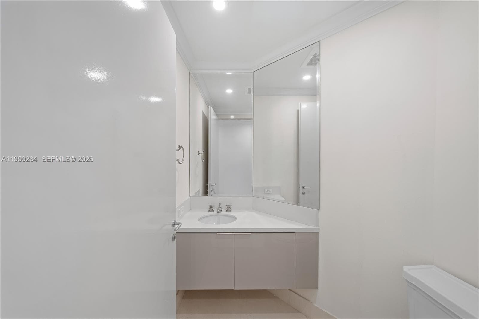 7124 Fisher Island Dr 7124 photo 21