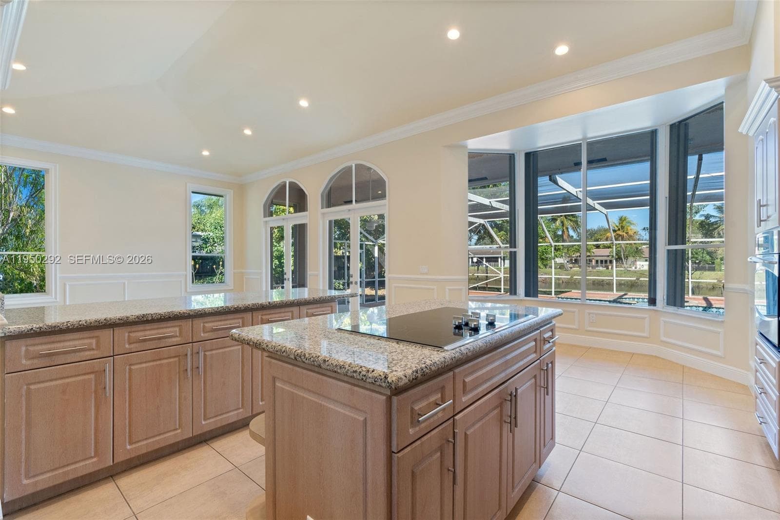 8281 84th Ter photo 6
