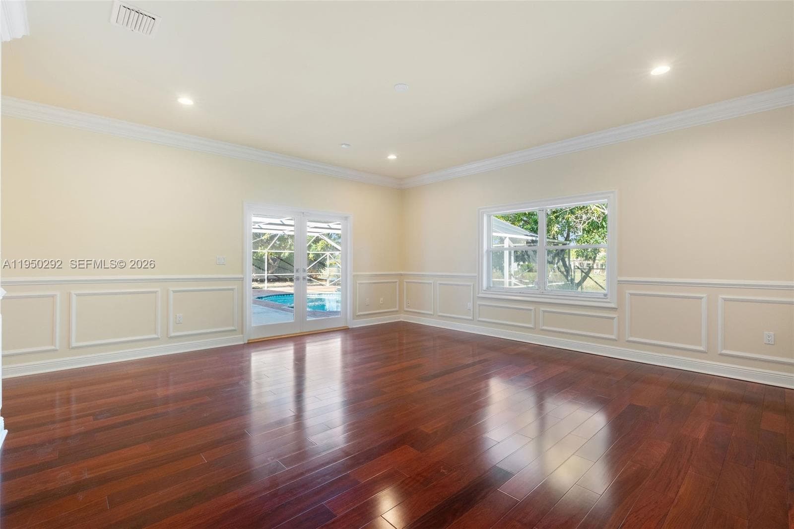 8281 84th Ter photo 16