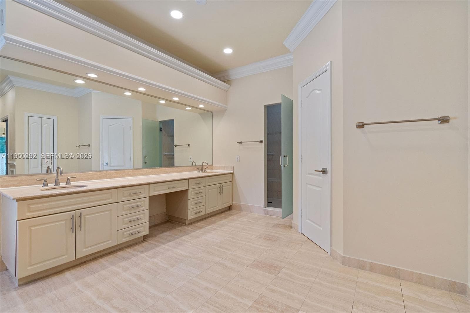 8281 84th Ter photo 20