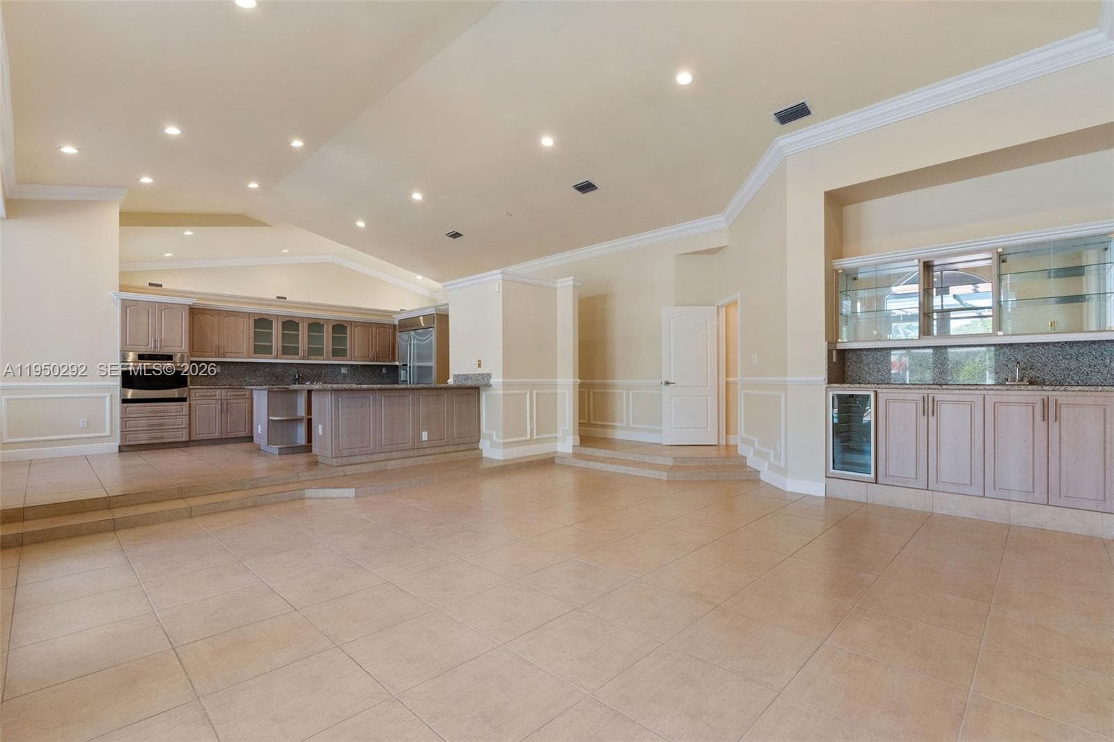 8281 84th Ter photo 11