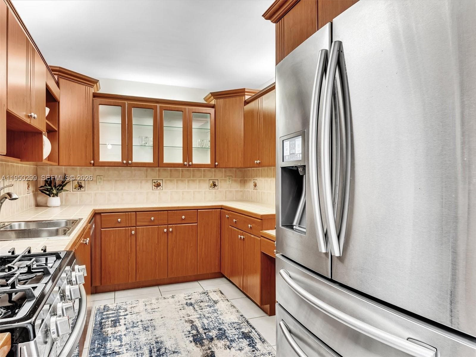 3140 Ocean Dr 206 photo 17