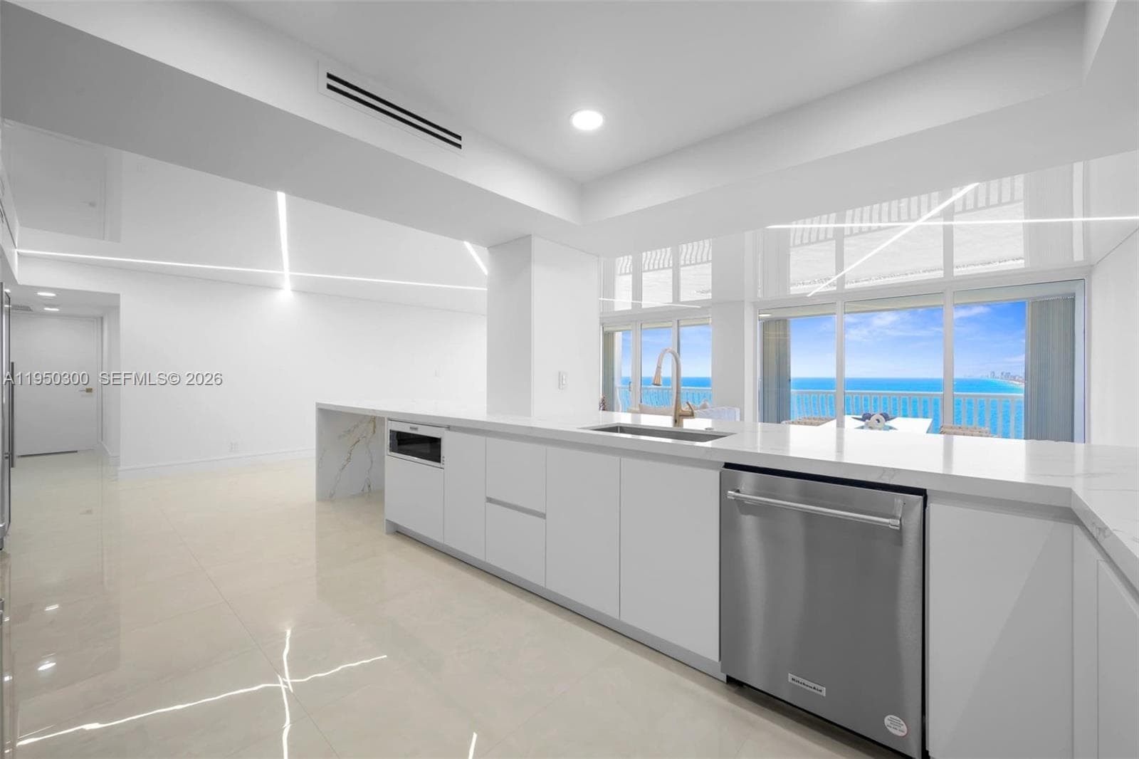 2200 Ocean Ln 2204 photo 9