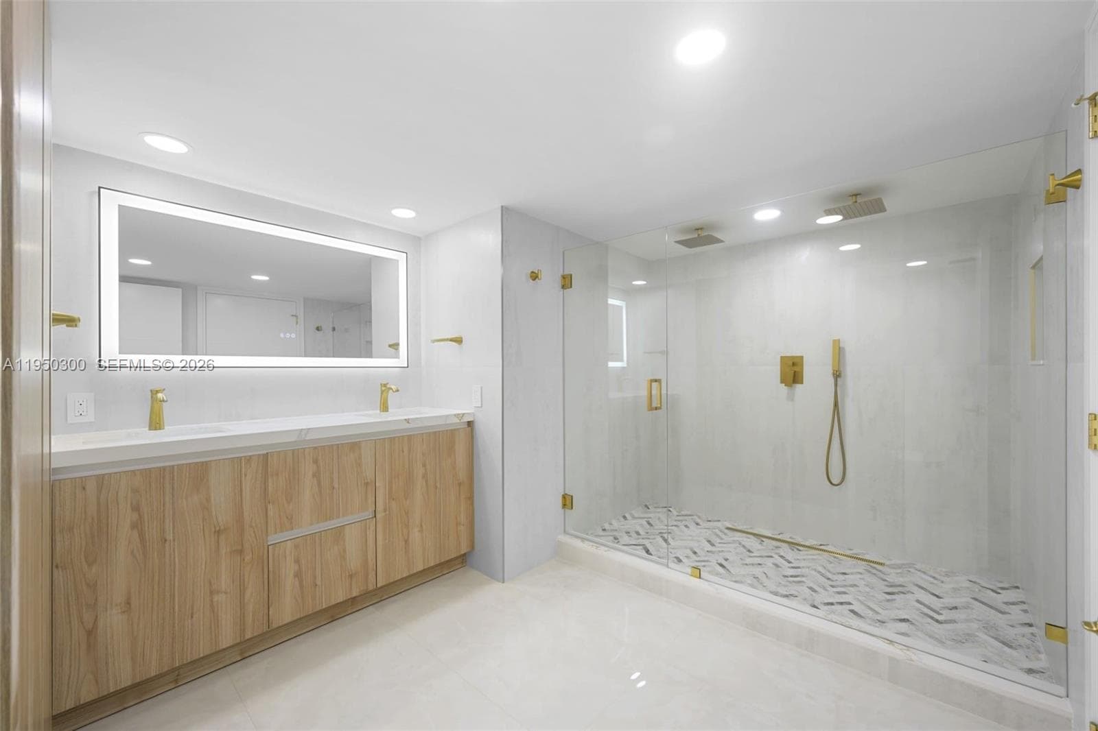 2200 Ocean Ln 2204 photo 15
