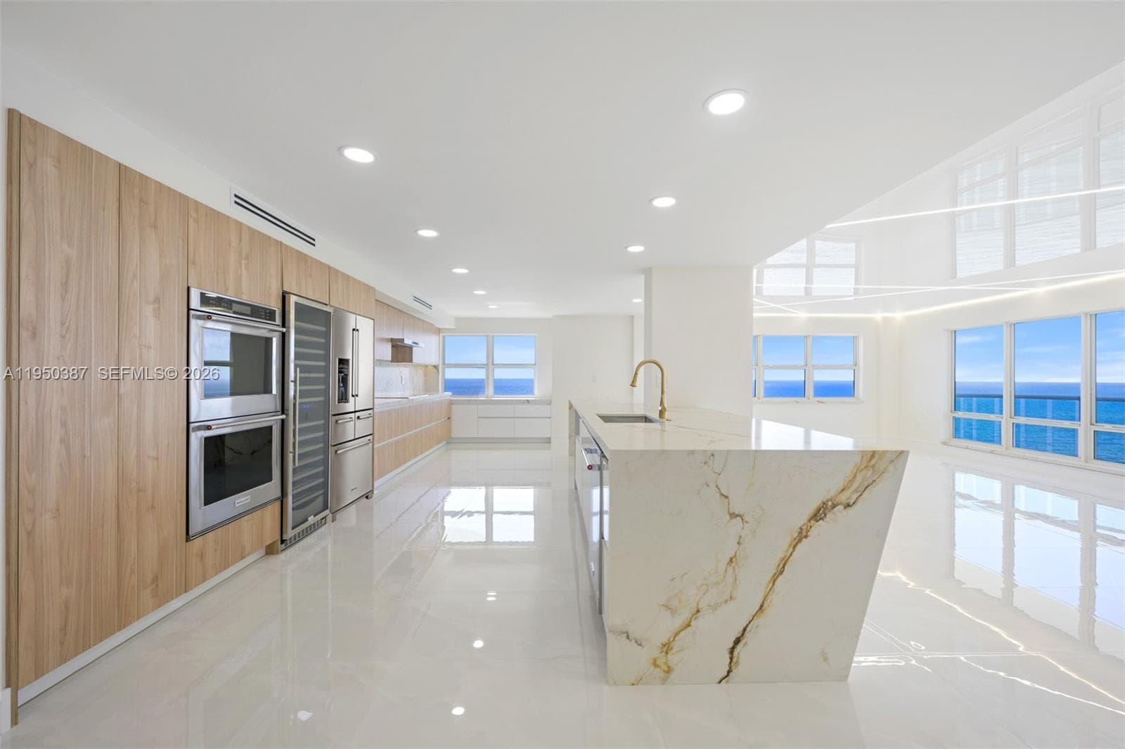 3410 Galt Ocean Dr 1