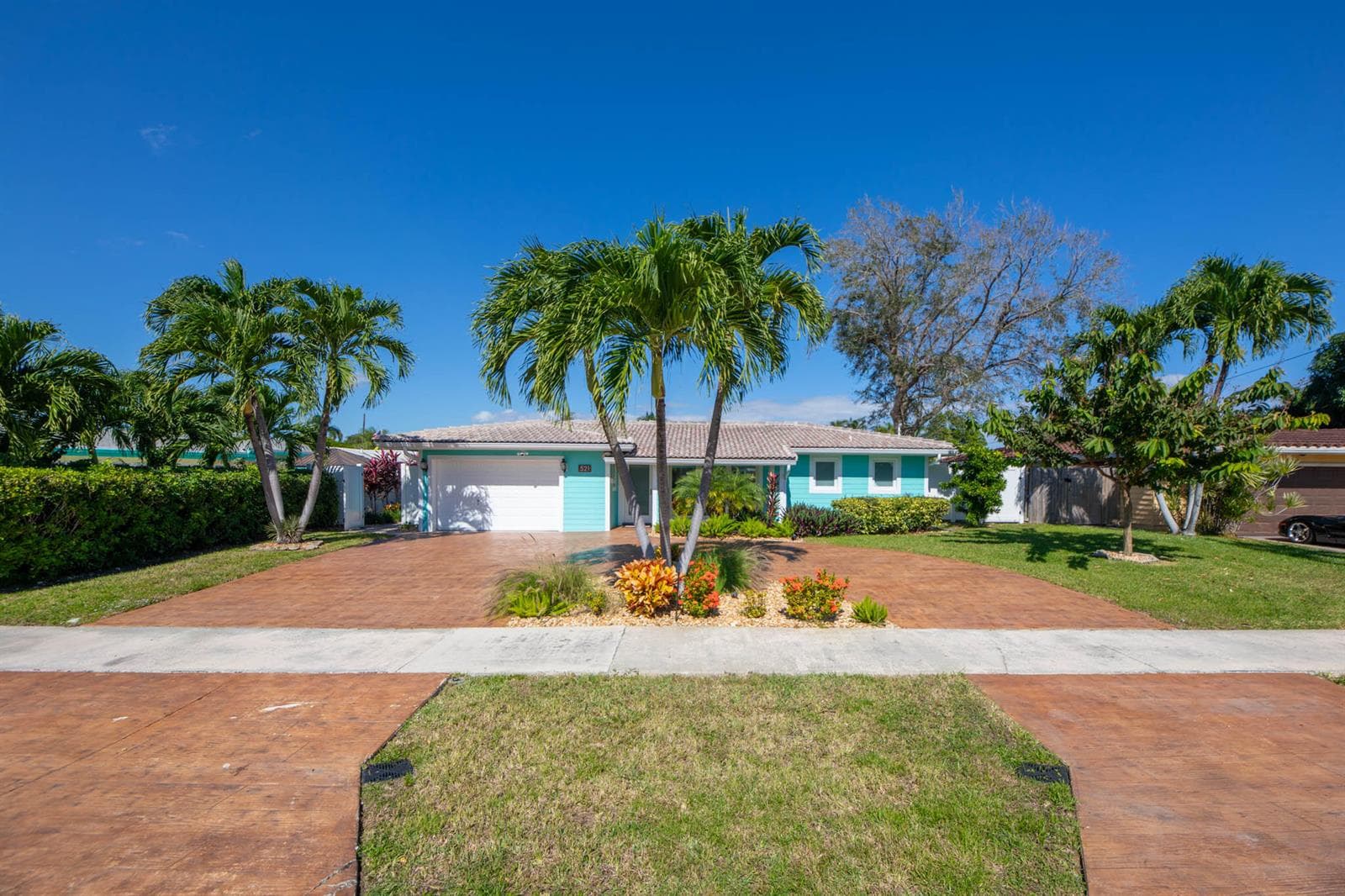 521 SE 4 Court 4