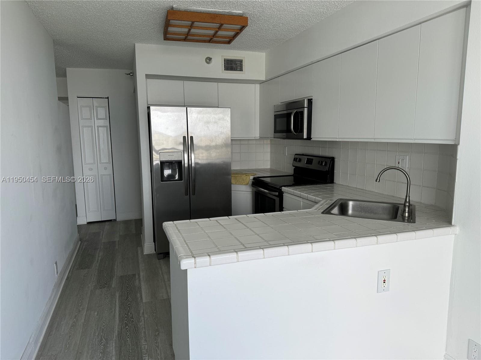 3530 Mystic Pointe Dr 2602 photo 14