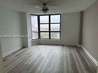 3530 Mystic Pointe Dr 2602 photo 4