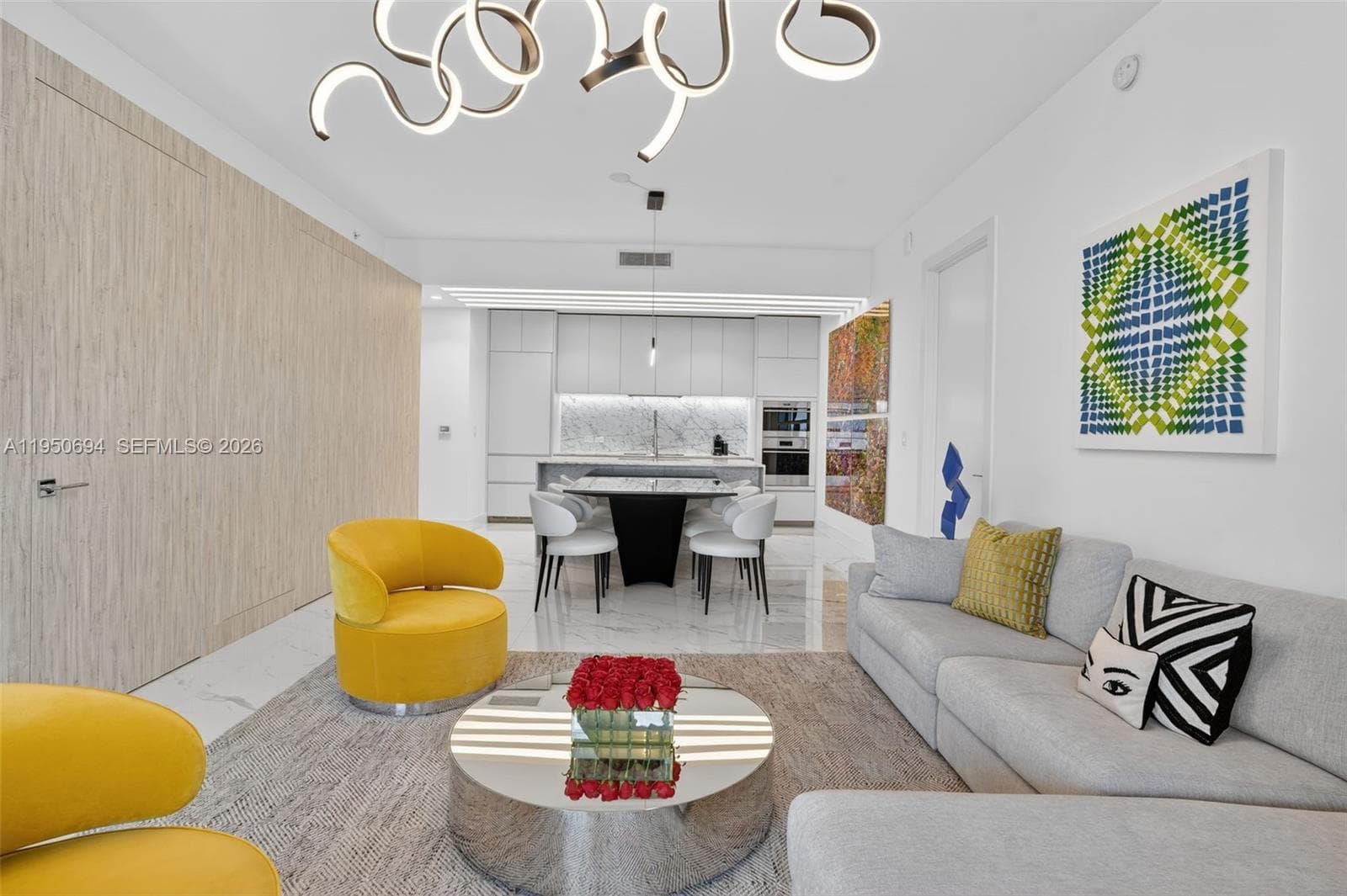 5775 Collins Ave 405 photo 10