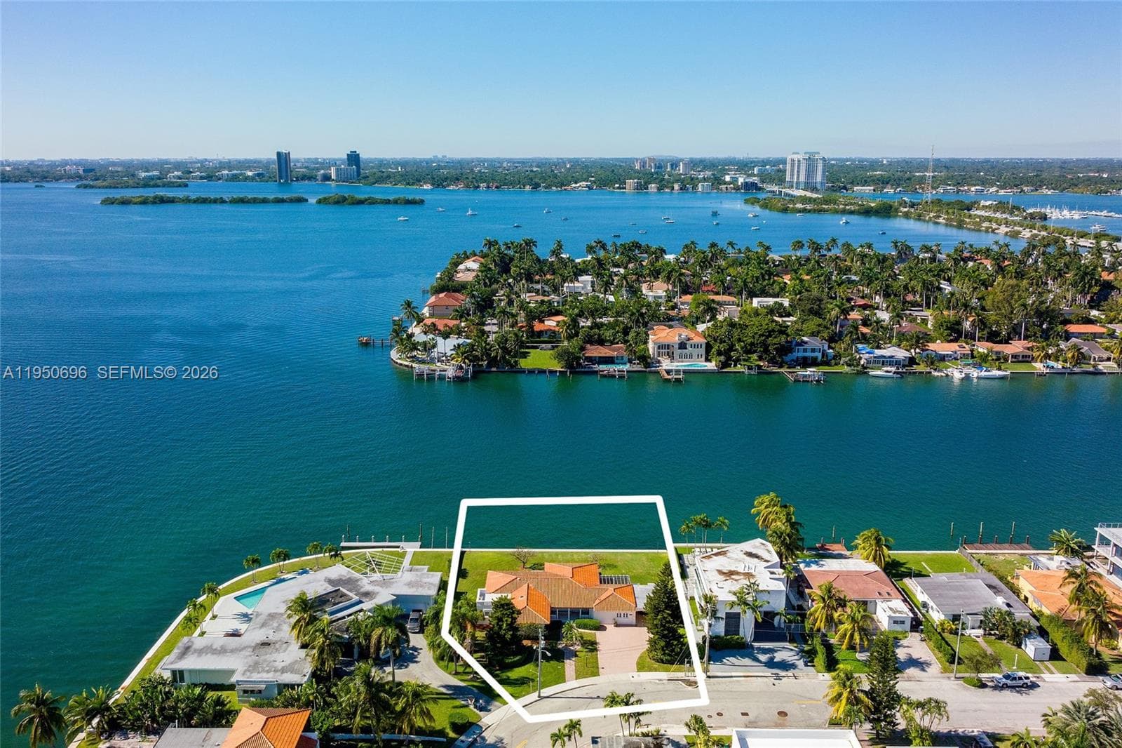 7500 Treasure Dr 3