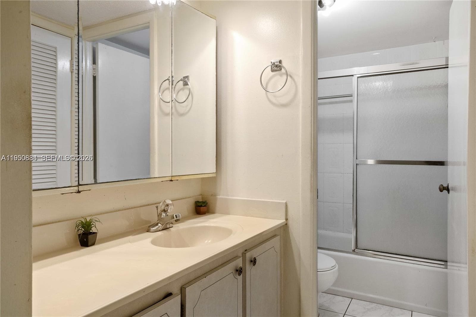 6039 Collins Ave 809 photo 12