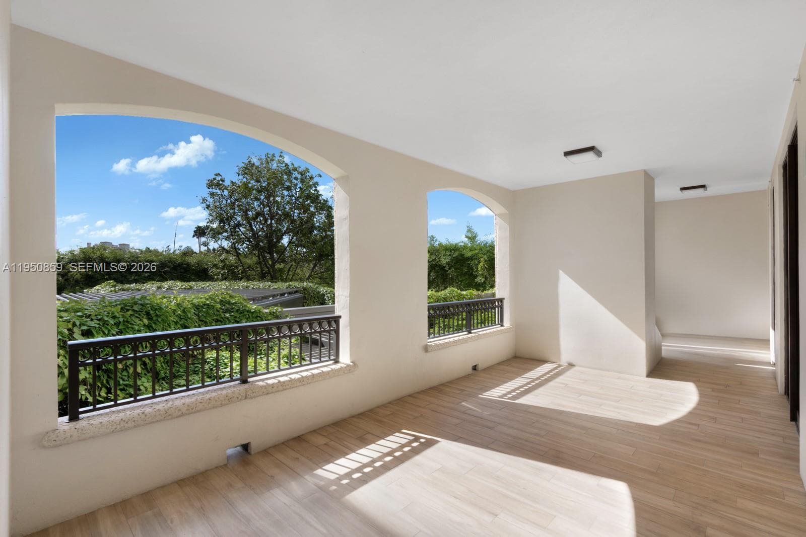 6800 Fisher Island Dr 6822 photo 25