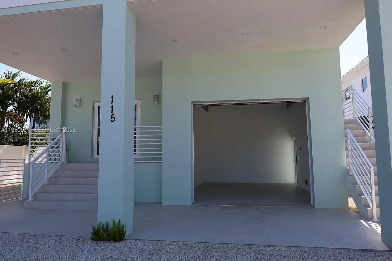 115 Azalea St photo 9
