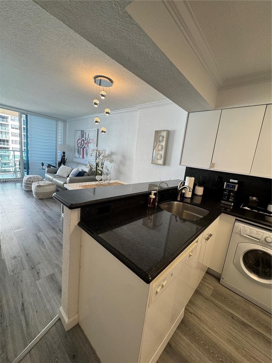 2501 S Ocean Dr 1105 photo 10
