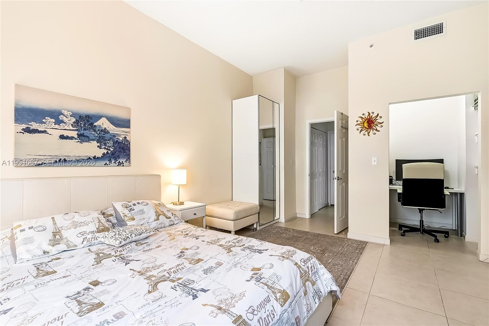 2080 Ocean Dr 103 photo 12