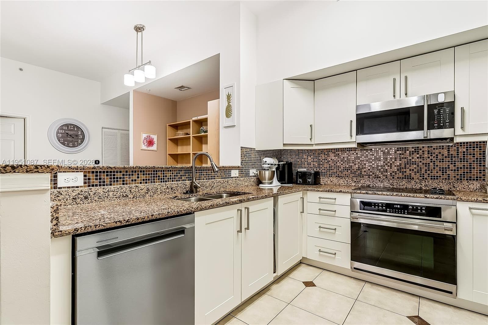 2080 Ocean Dr 103 photo 19