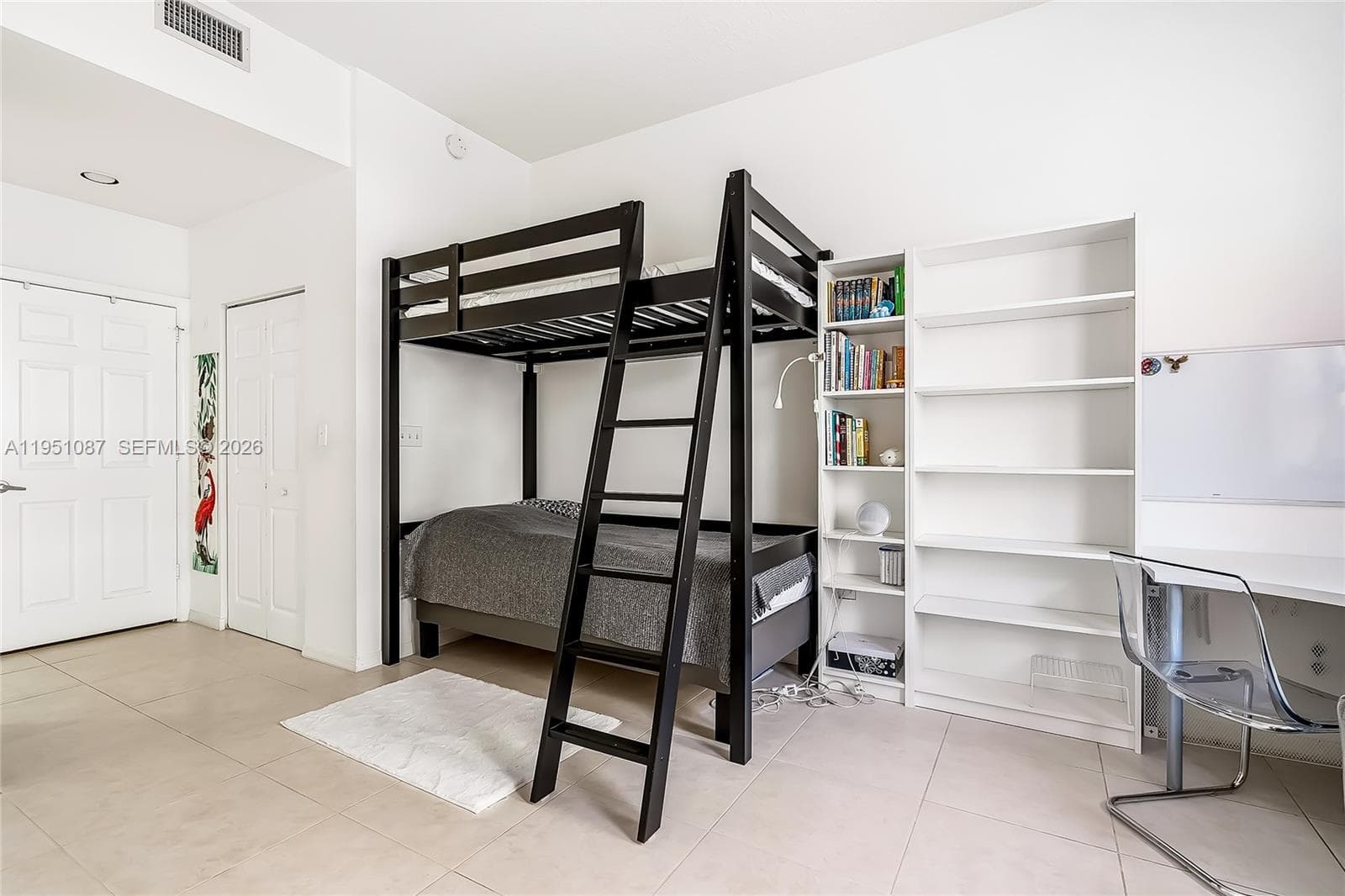 2080 Ocean Dr 103 photo 25