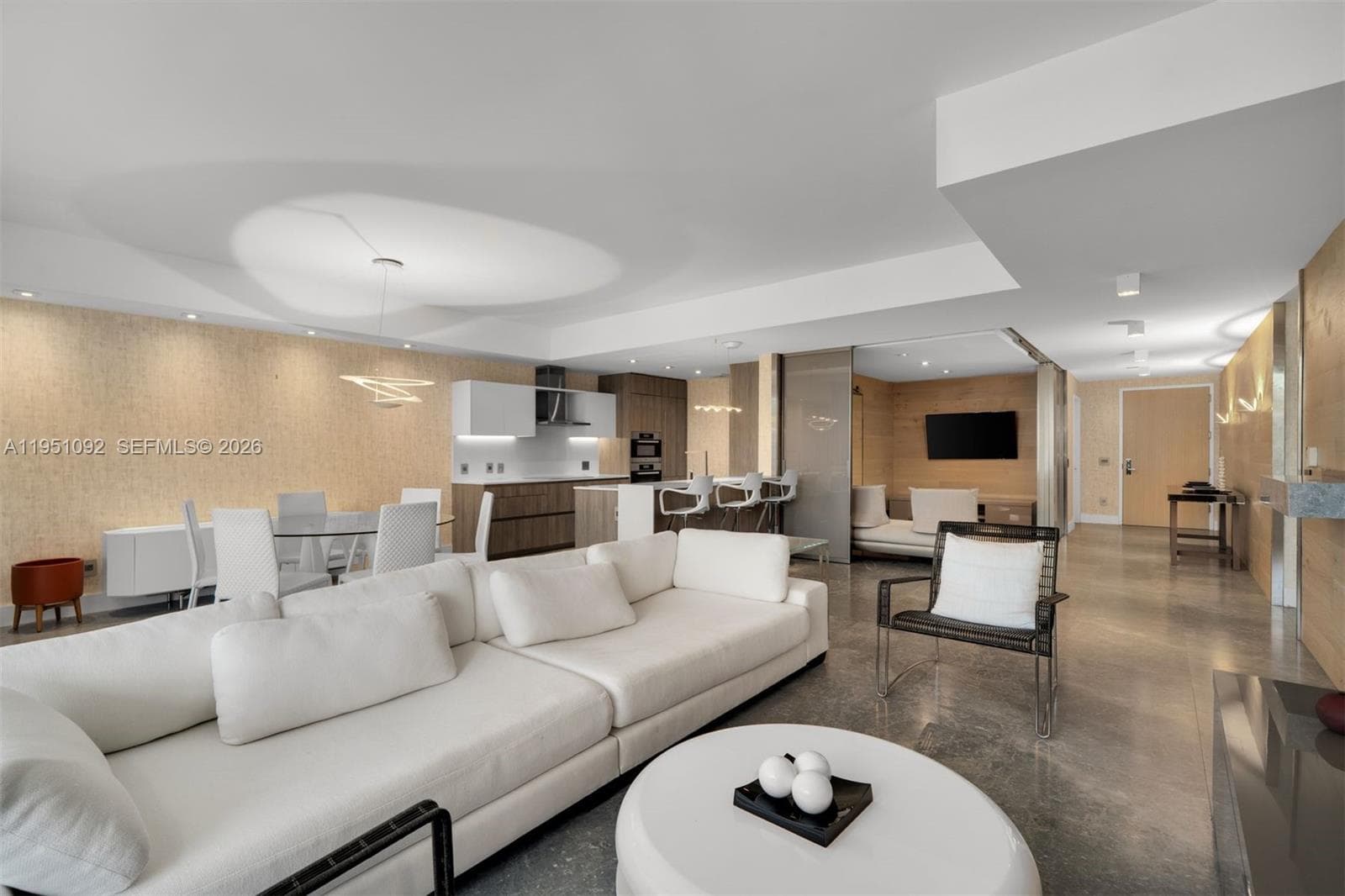 350 Ocean Dr 5