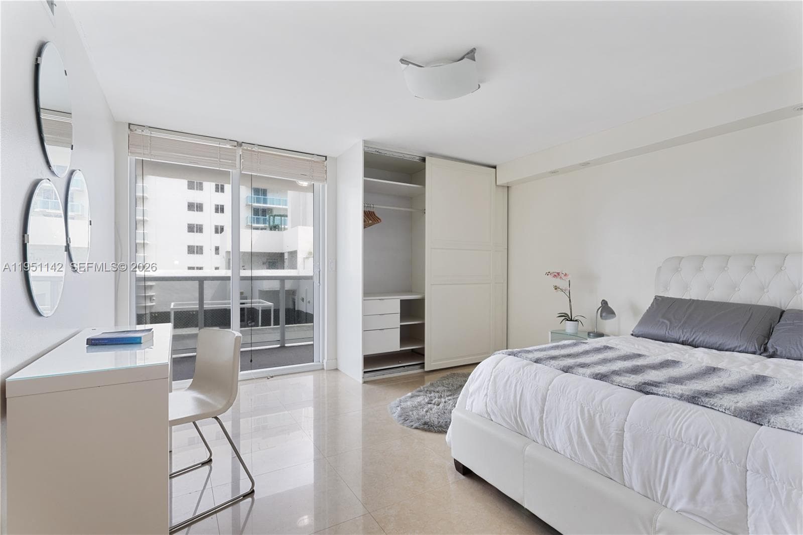 2401 Collins Ave 1110 photo 8