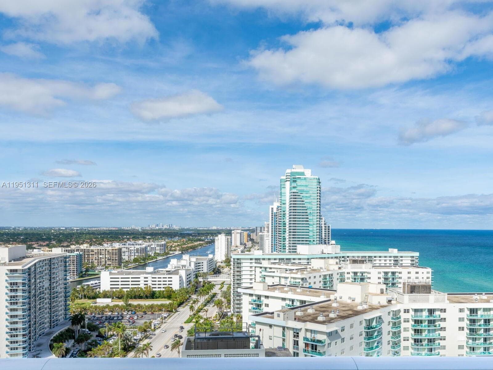 4111 Ocean Dr 1908 photo 13