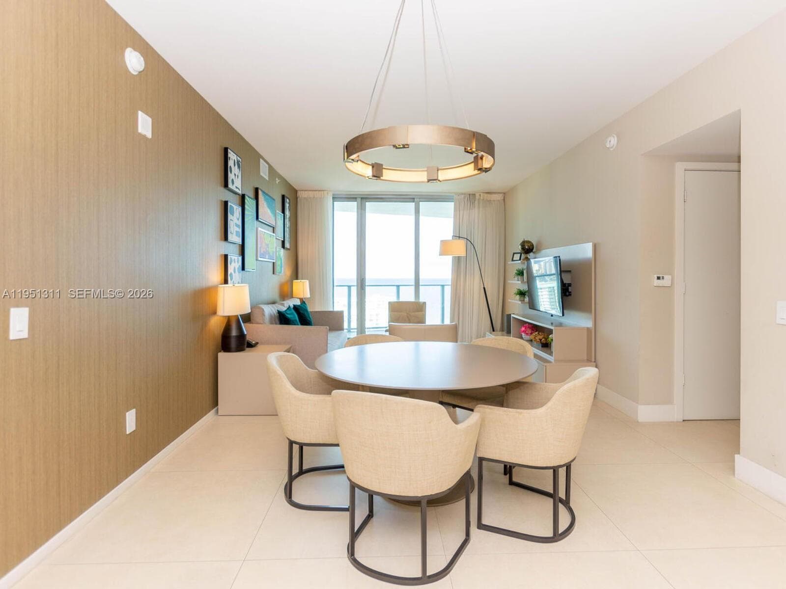 4111 Ocean Dr 1908 photo 7