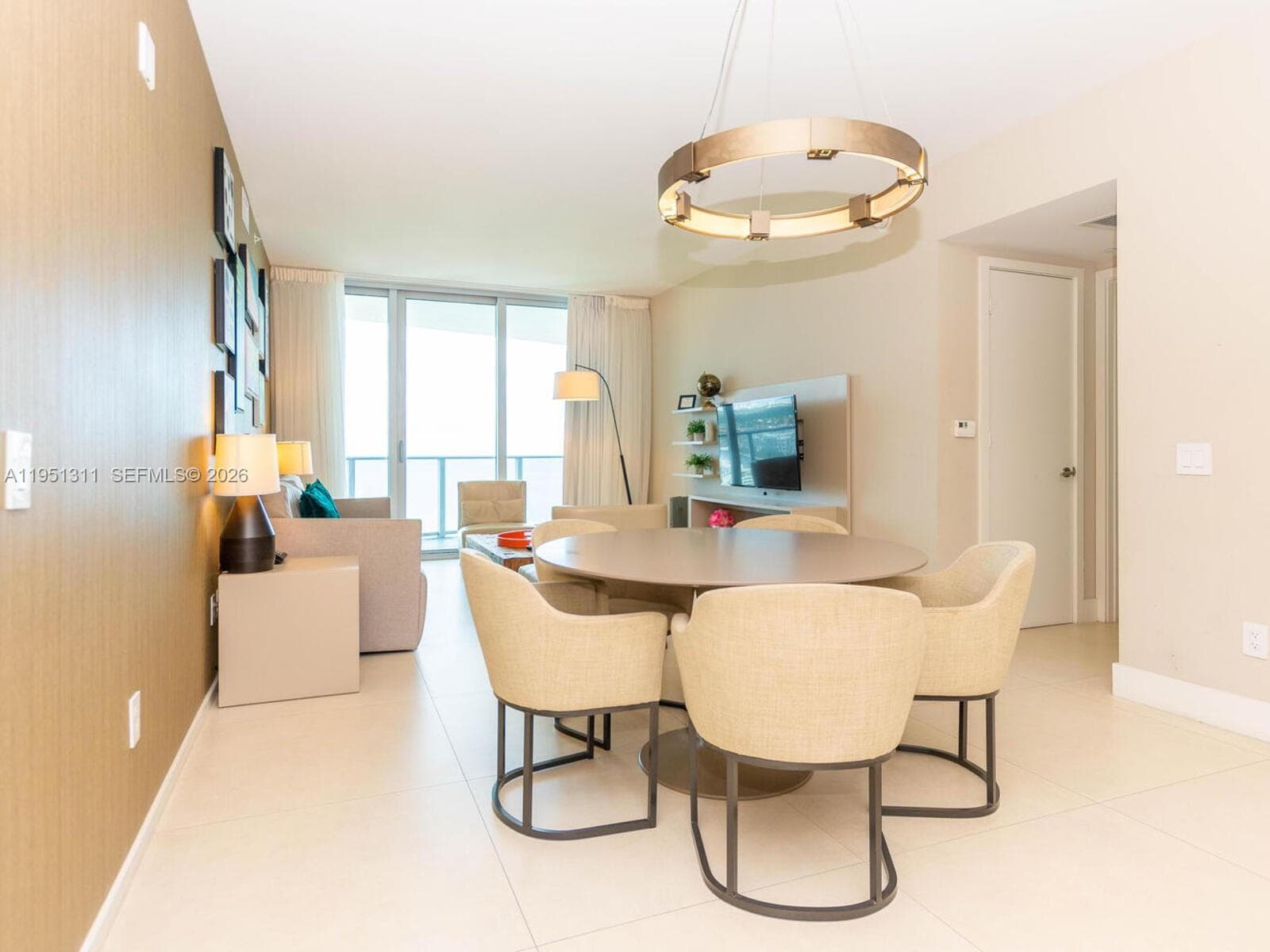 4111 Ocean Dr 4