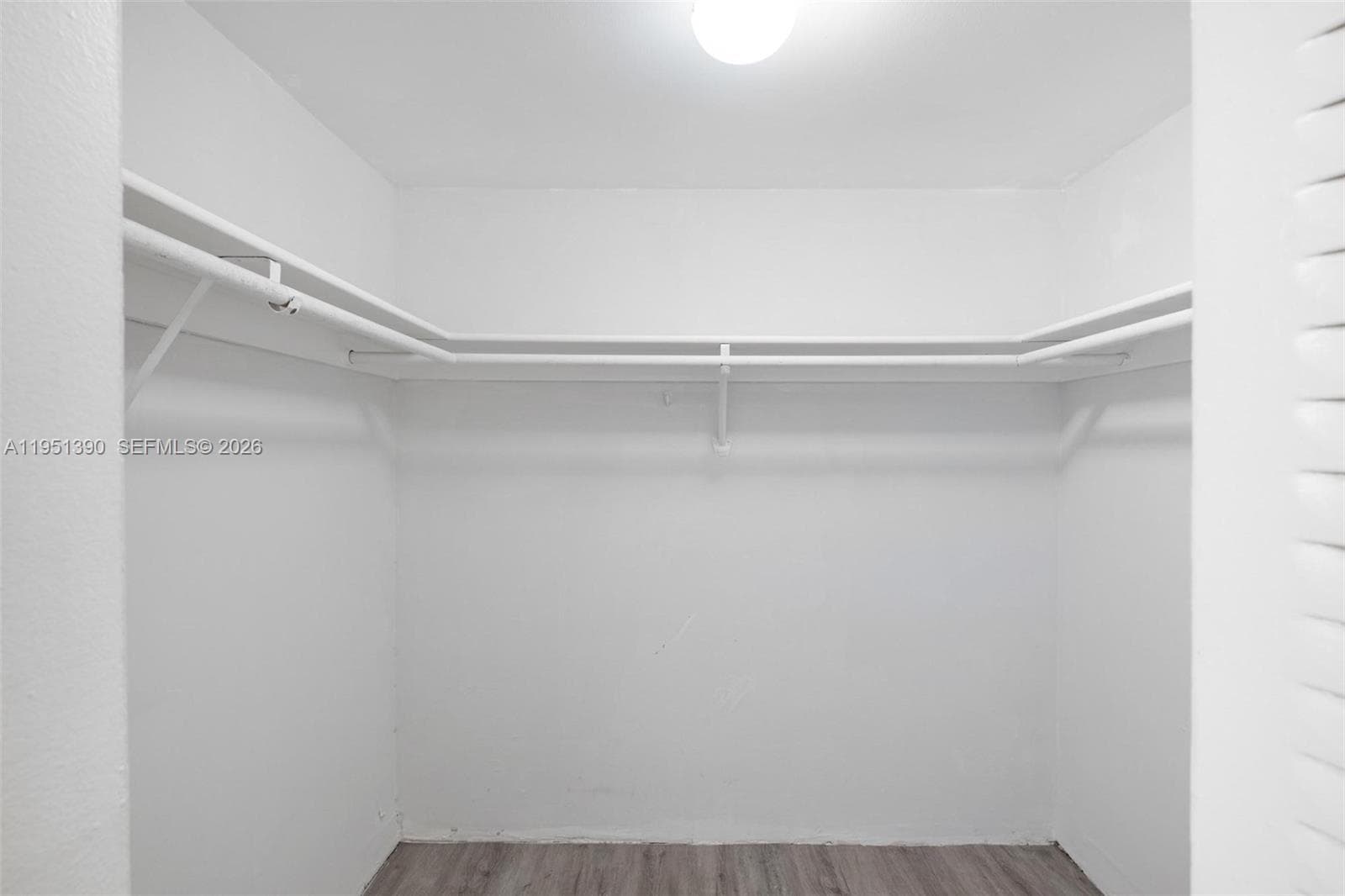 100 Bayview Dr 229 photo 23