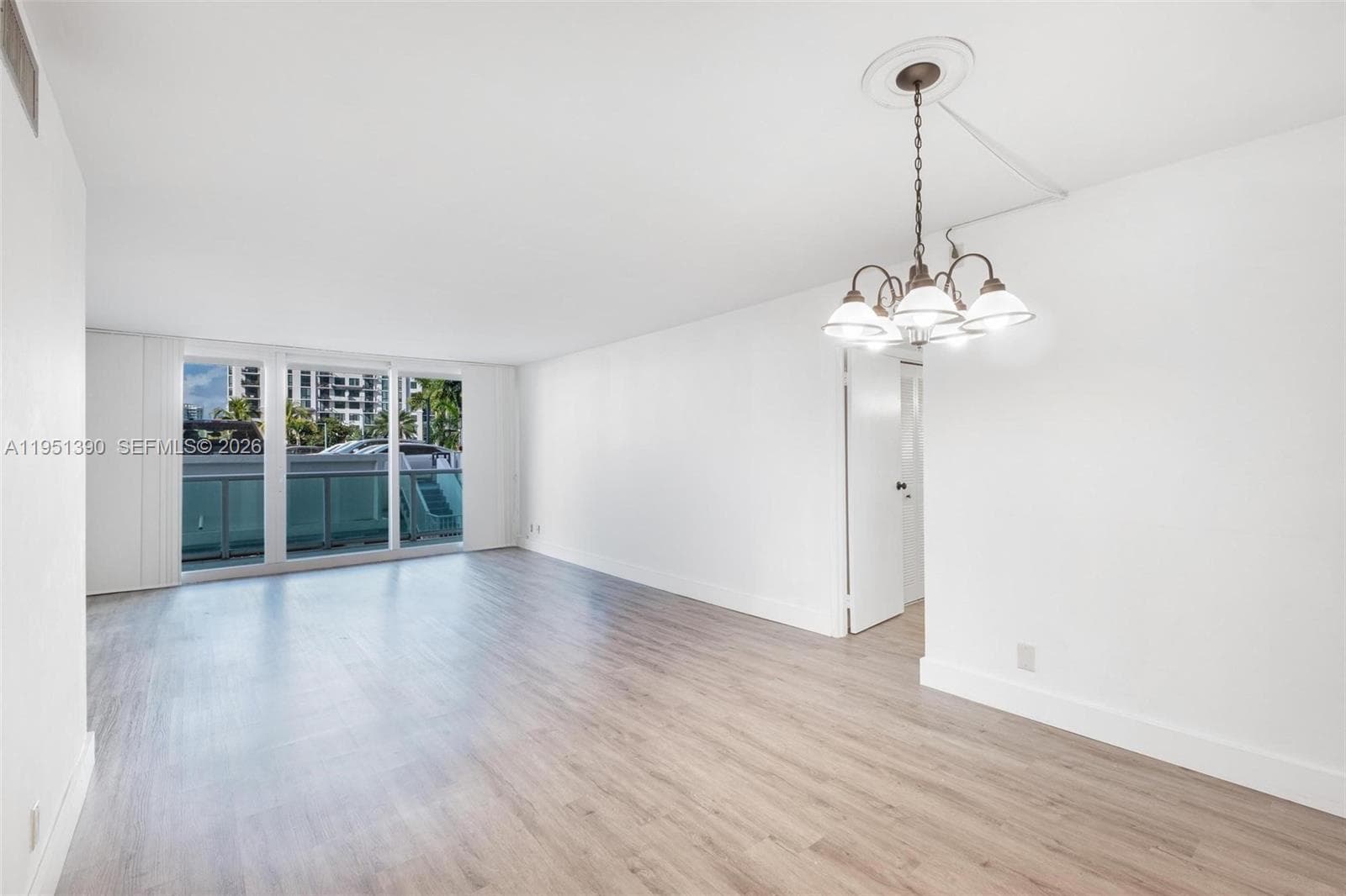 100 Bayview Dr 229 photo 2