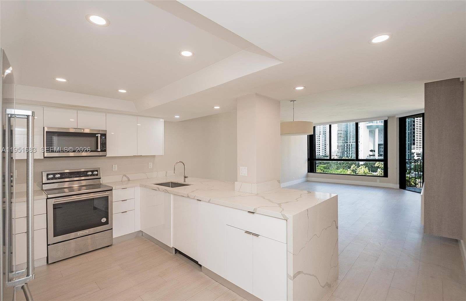 520 Brickell Key Dr A1010 photo 7