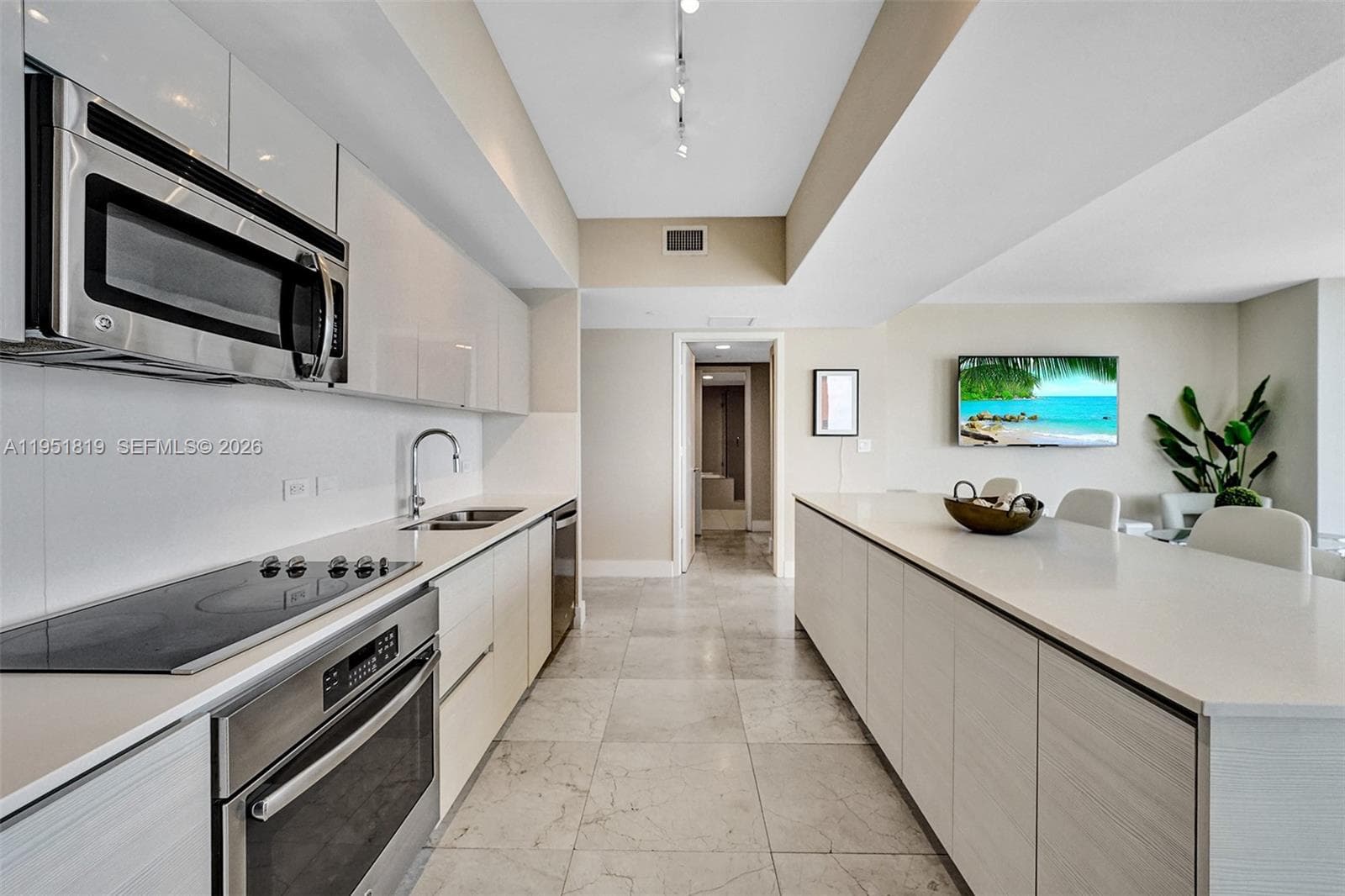 2600 Hallandale Beach Blvd T3201 photo 22
