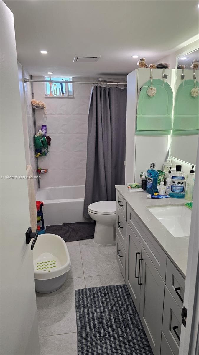 2500 Parkview Dr 2312 photo 16