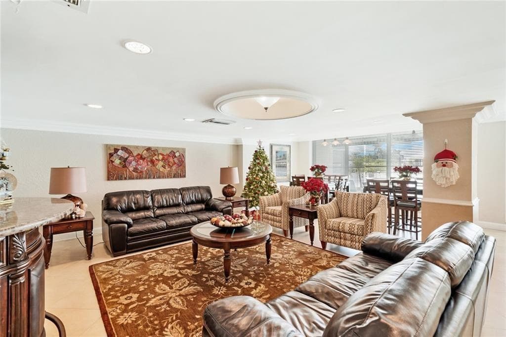 303 N Riverside Drive #PH-4 5
