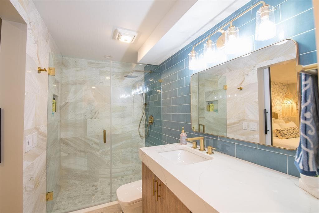 101 NE 19th Avenue 126 photo 9