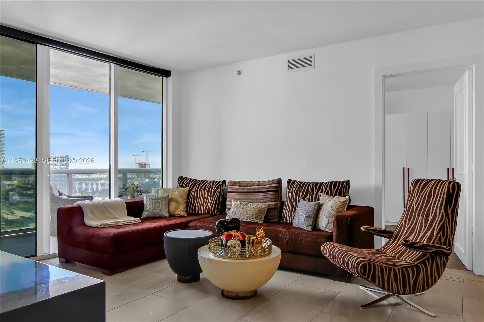 1800 Ocean Dr 3
