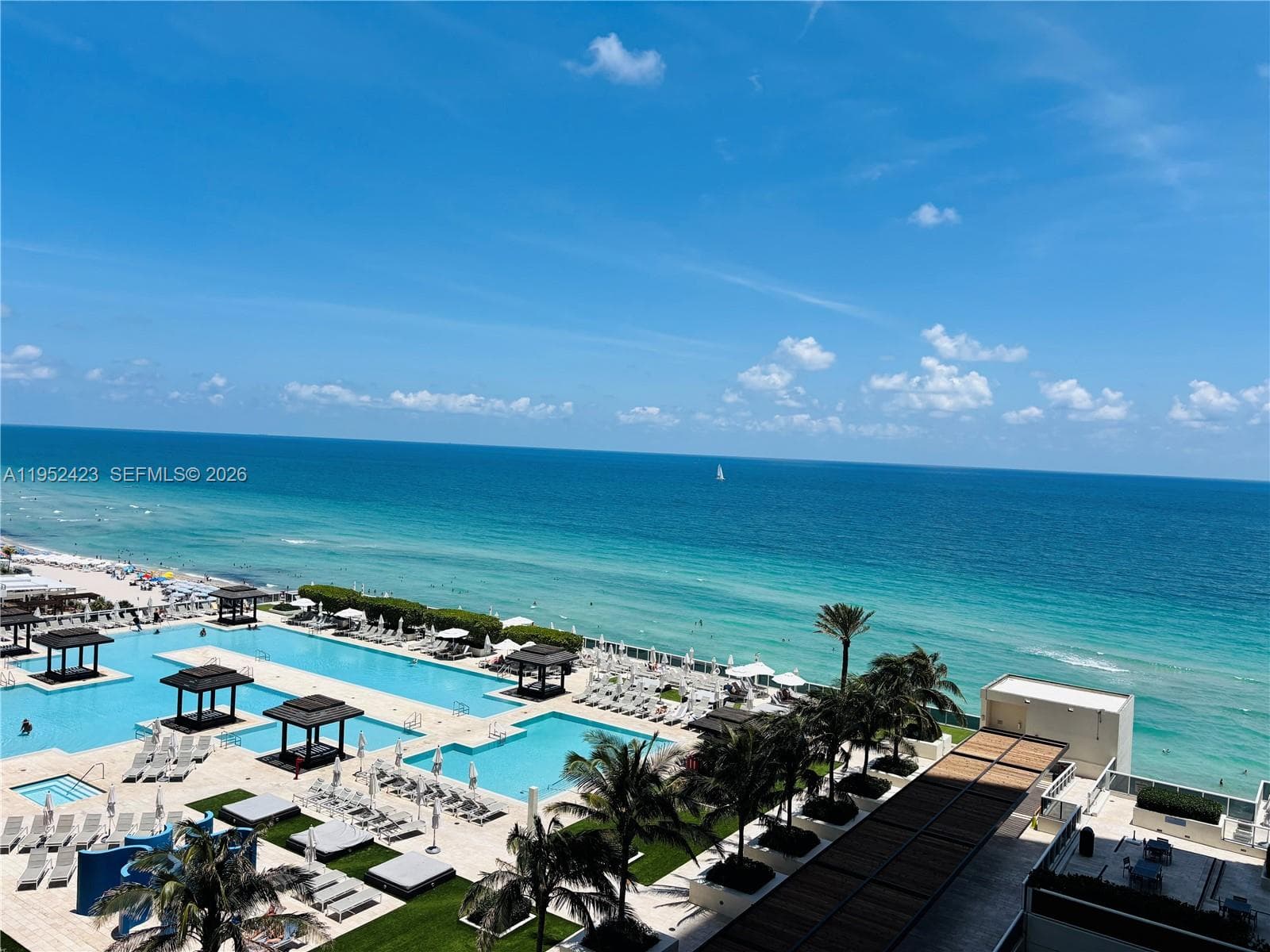 1800 Ocean Dr 2208 photo 24