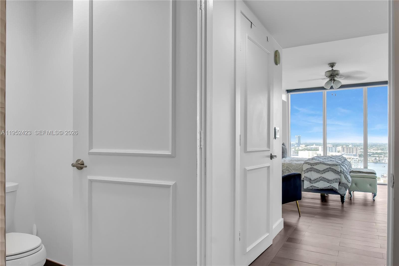 1800 Ocean Dr 2208 photo 10