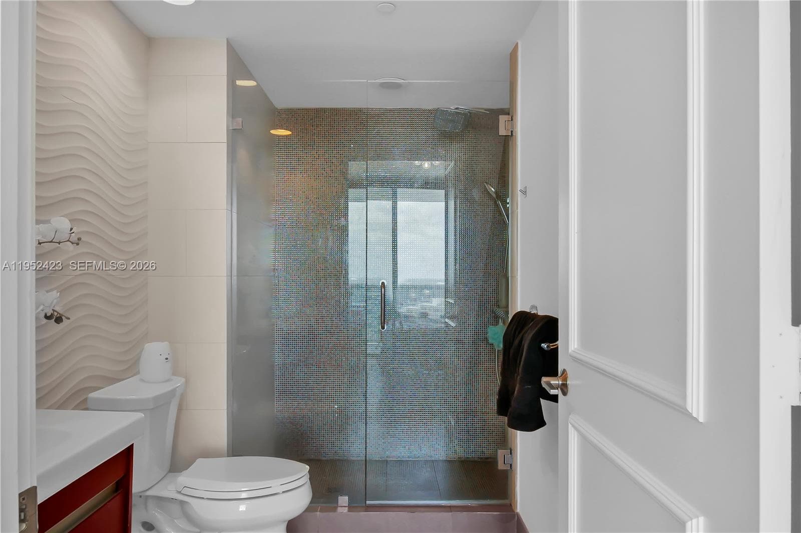 1800 Ocean Dr 2208 photo 15