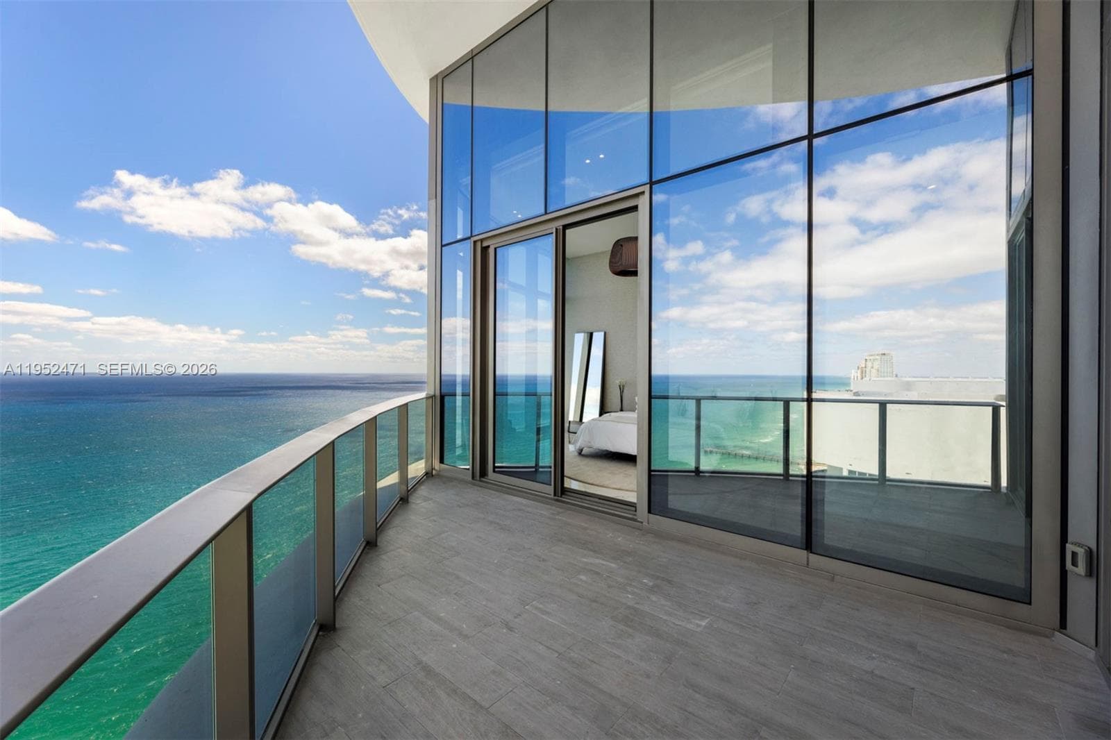 15701 Collins Ave 5