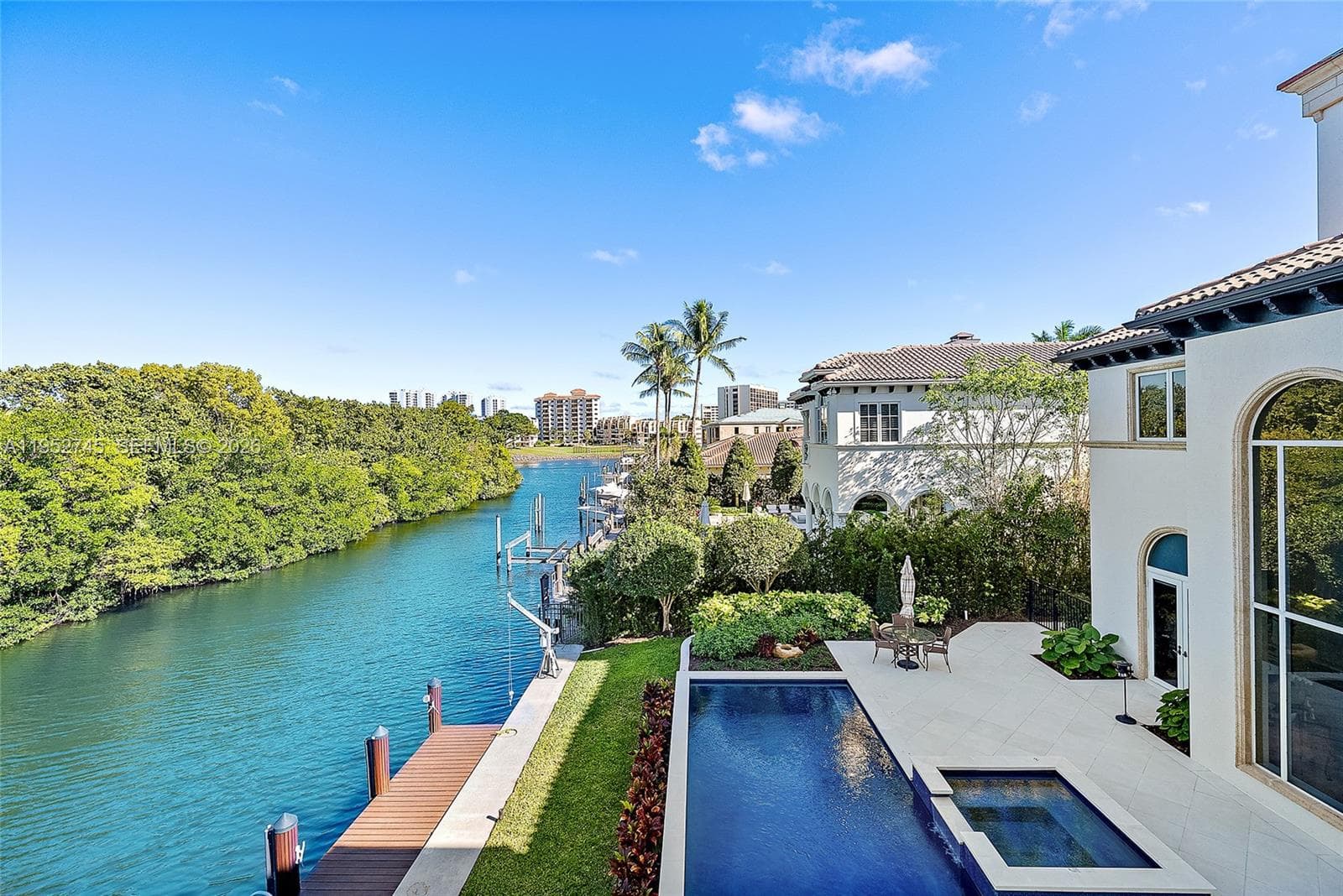 849 Harbour Isle Pl 2