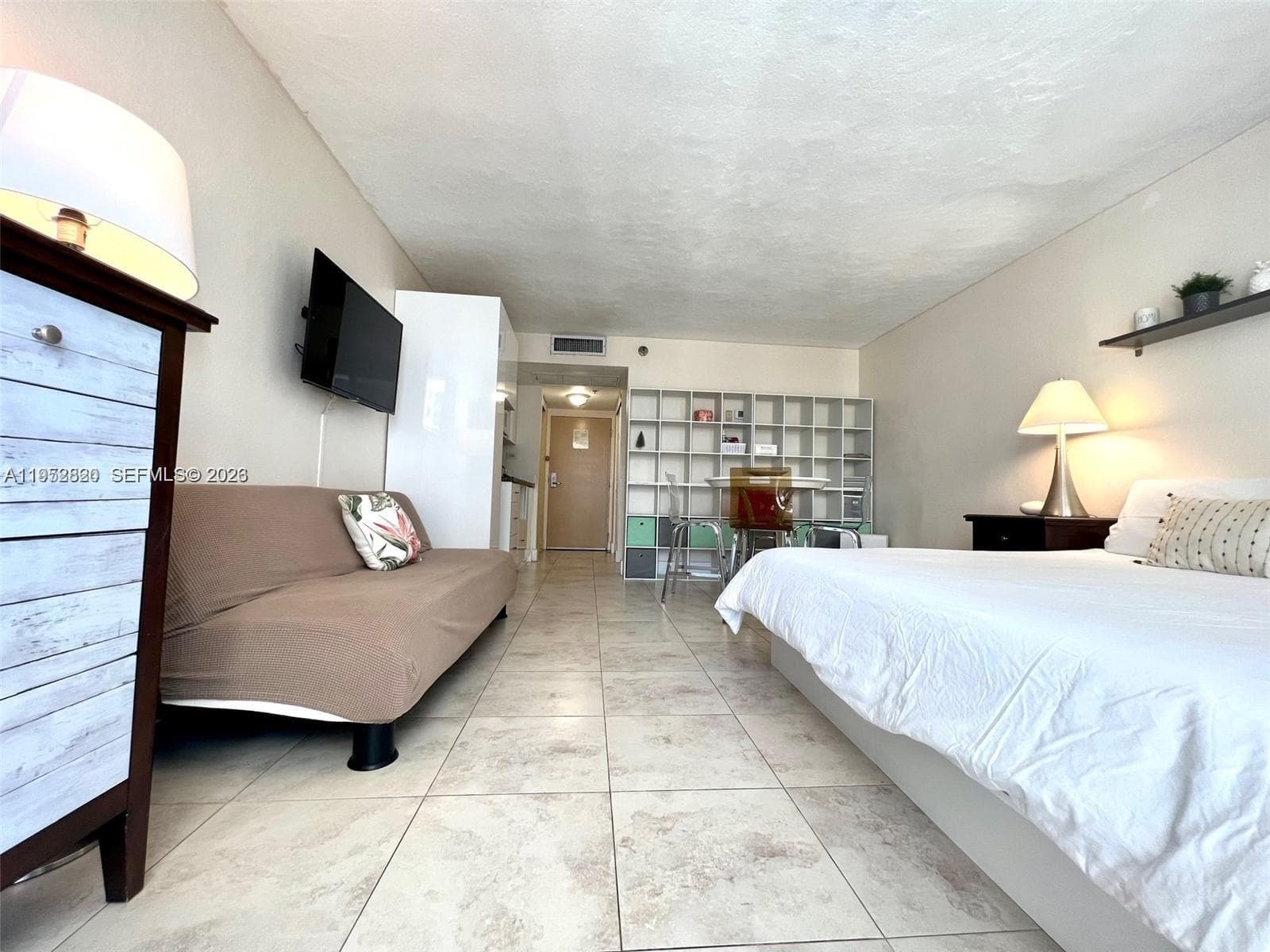 19201 Collins Ave 1102 photo 16