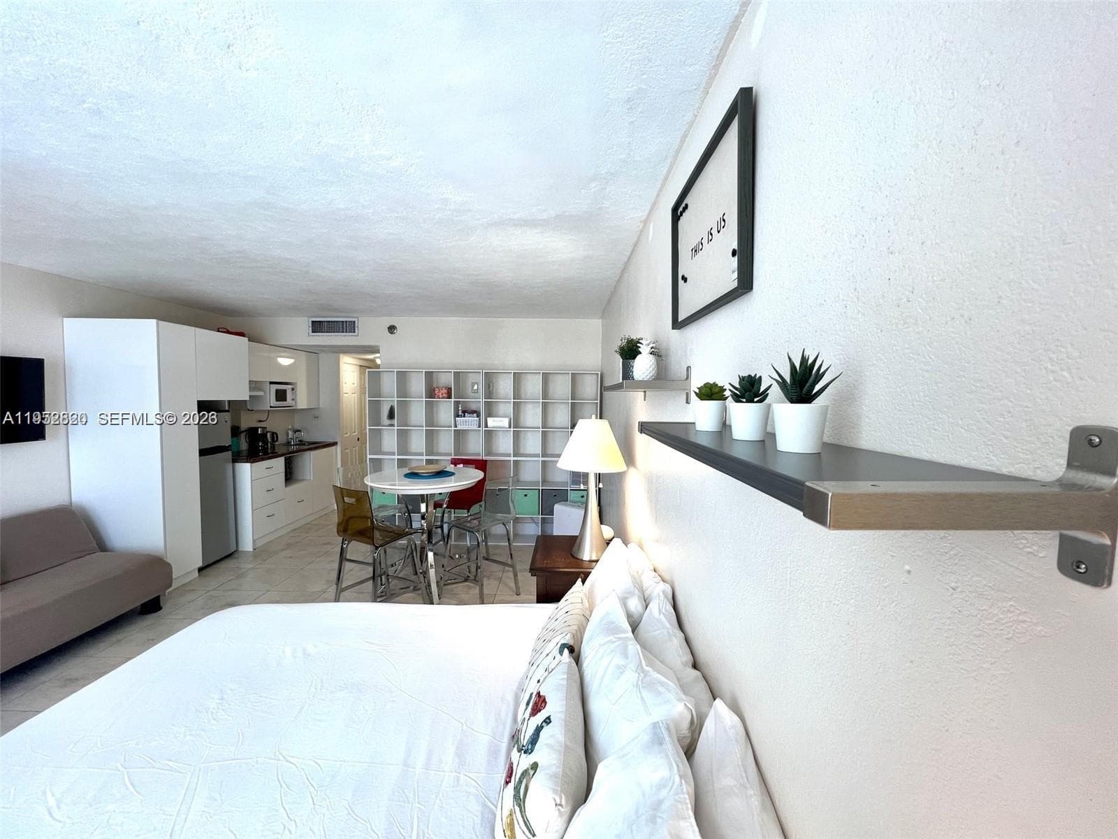 19201 Collins Ave 1102 photo 14