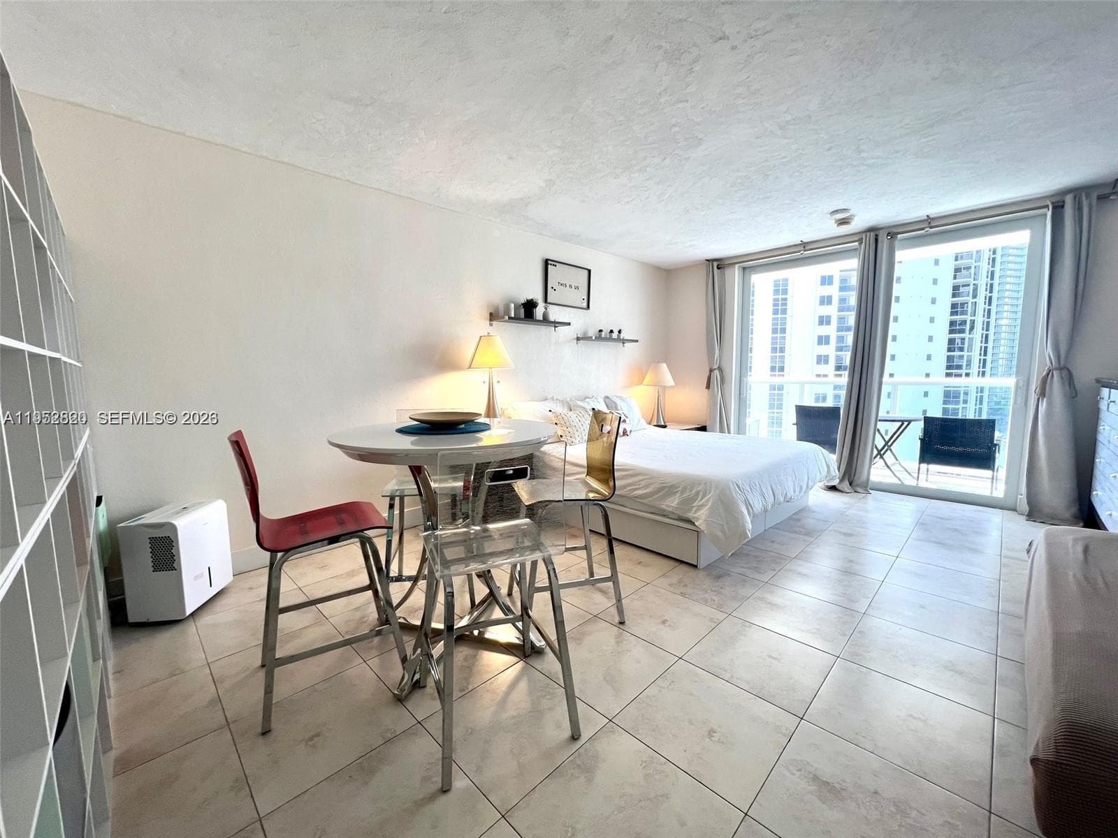 19201 Collins Ave 1102 photo 8