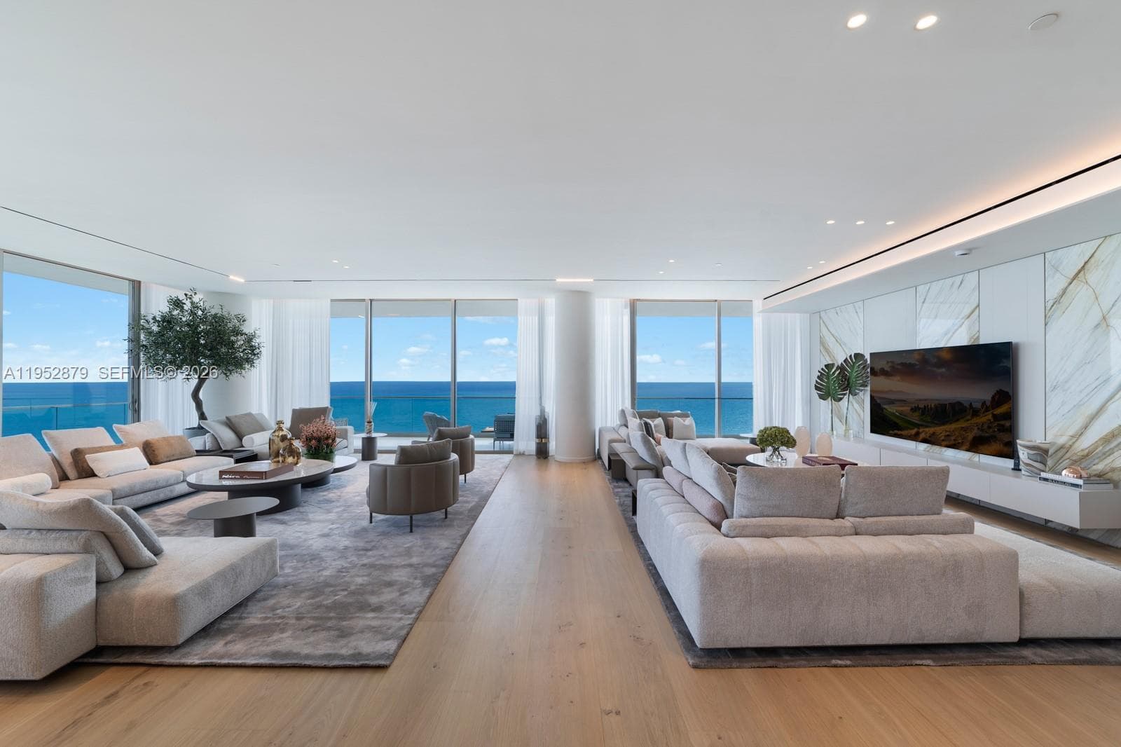 10203 Collins Ave 4