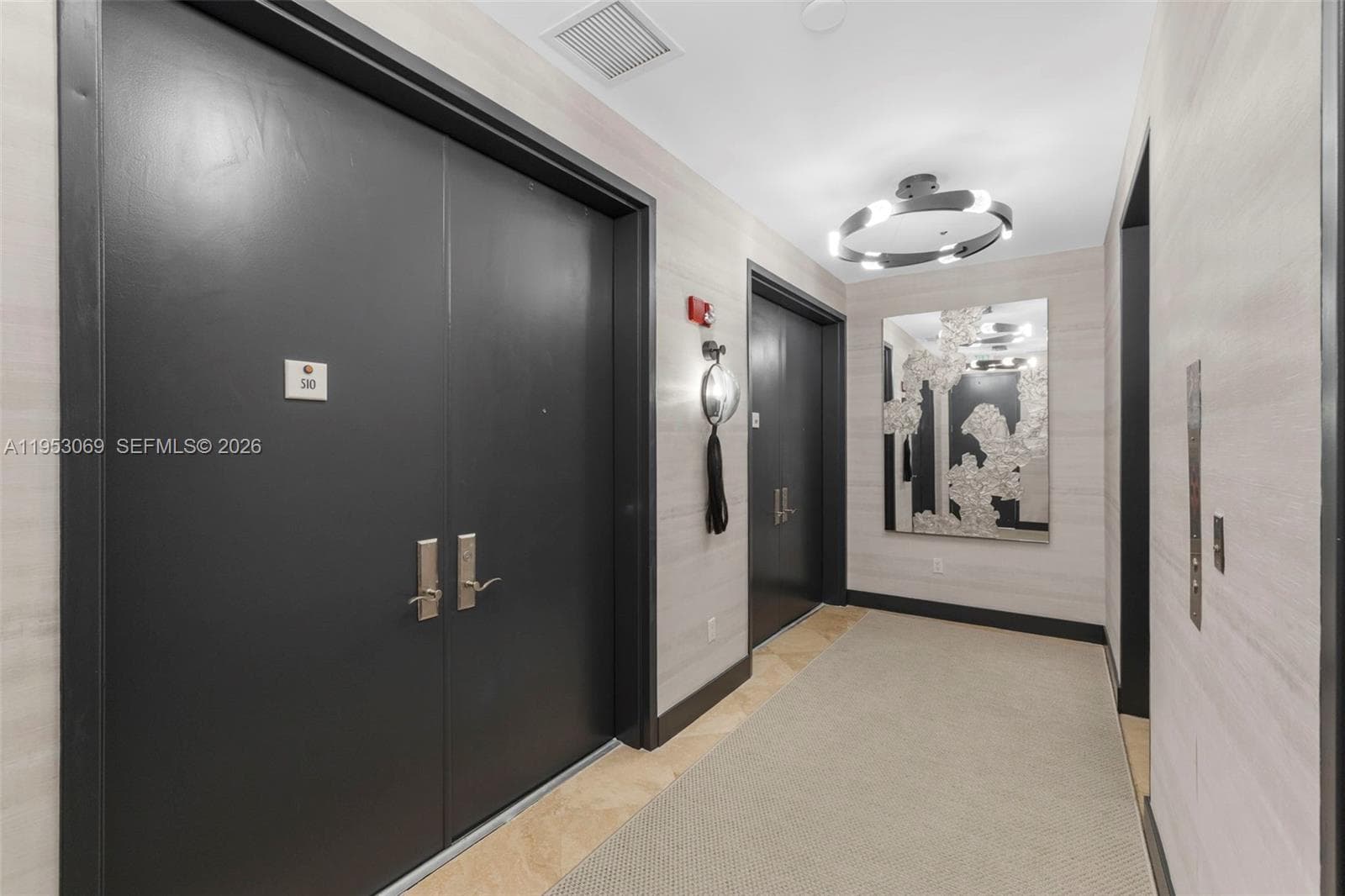 100 Pointe Dr 3