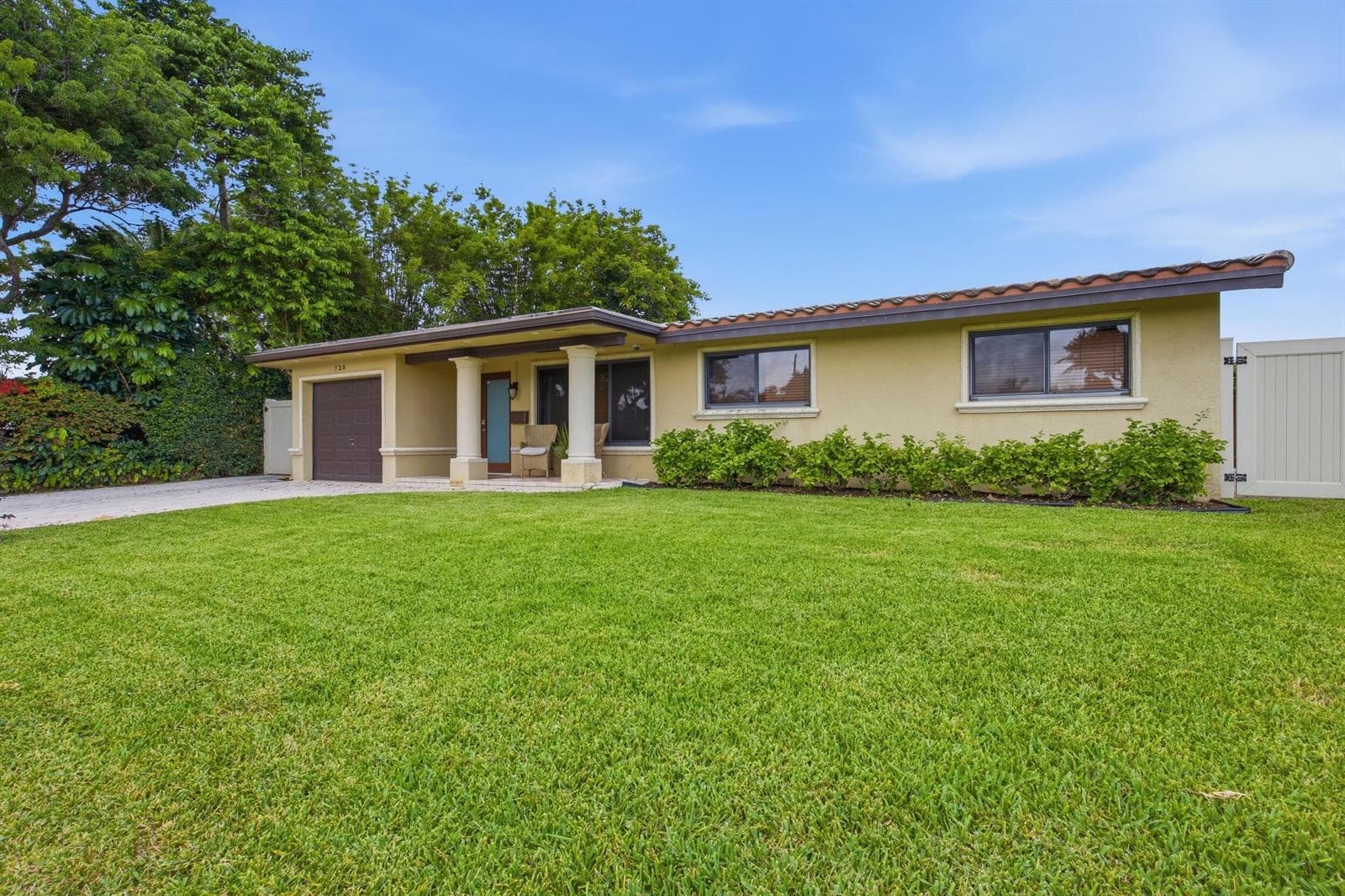 730 SE 3rd Terrace 3